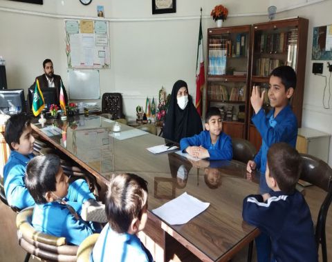 برگزاری جلسه تخصصی با حضور پژوهشگران برتر جشنواره تا ثریا با موضوع نقش موثر ما در آبادانی و پیشرفت کشورمان