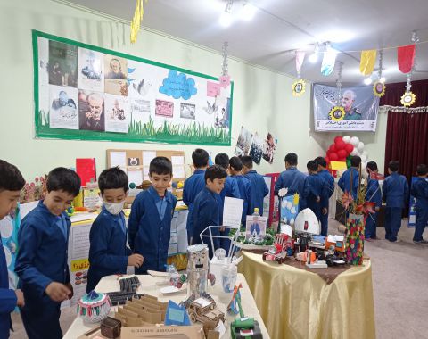 برپایی نمایشگاه جشنواره جابربن حیان در نمازخانه آموزشگاه ( فروردین و اردیبهشت ماه )